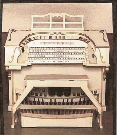 image of Allen MDR3 organ installed in the town hall